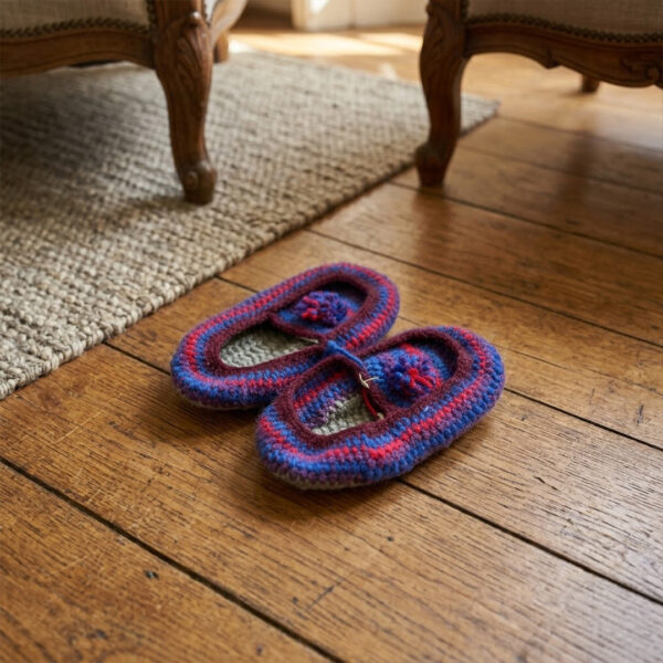 HandKnitted Shoes