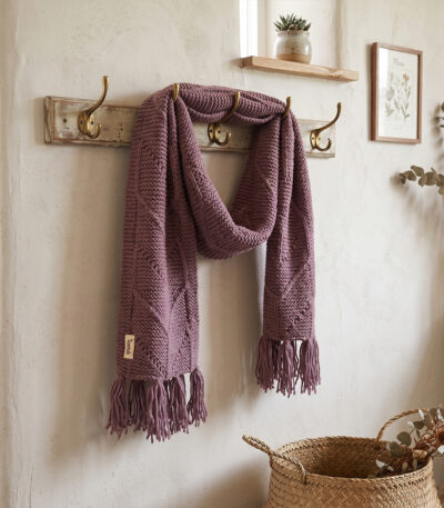 HandKnitted Muffler